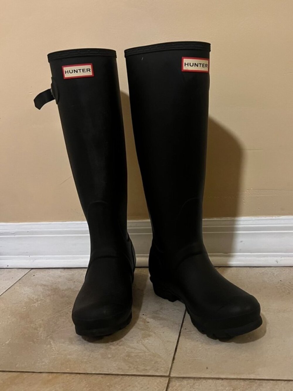 Hunter Women's Original Tall Rain Boots - Black Matte - Size 6